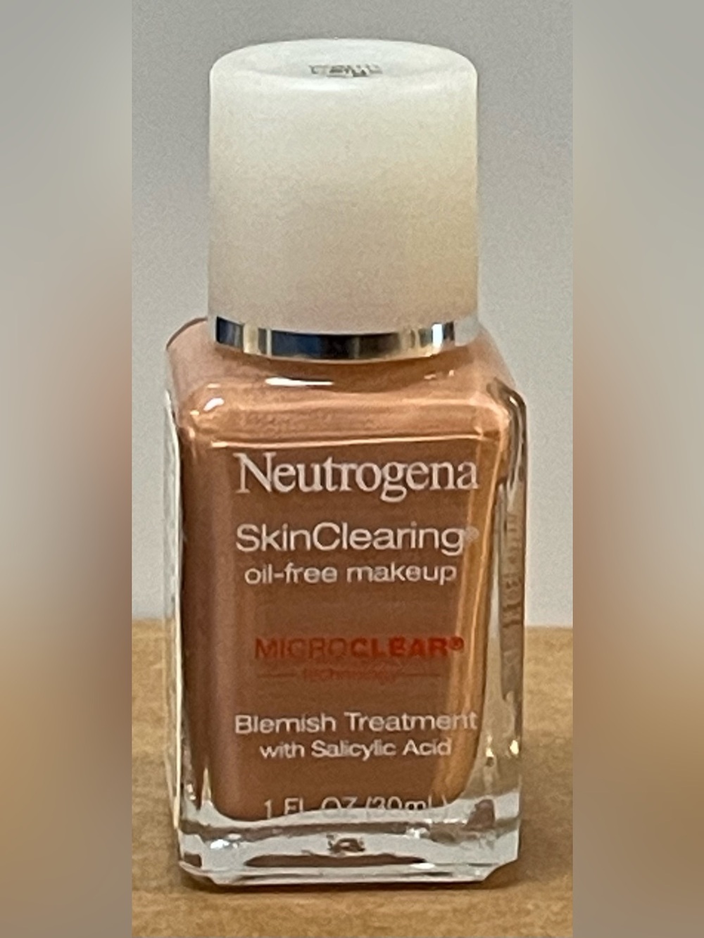 Neutrogena SkinClearing Oil-Free Makeup - 90 Warm Beige